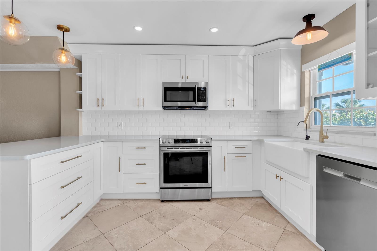 9154 BLIND PASS ROAD, St Pete Beach, FL 33706