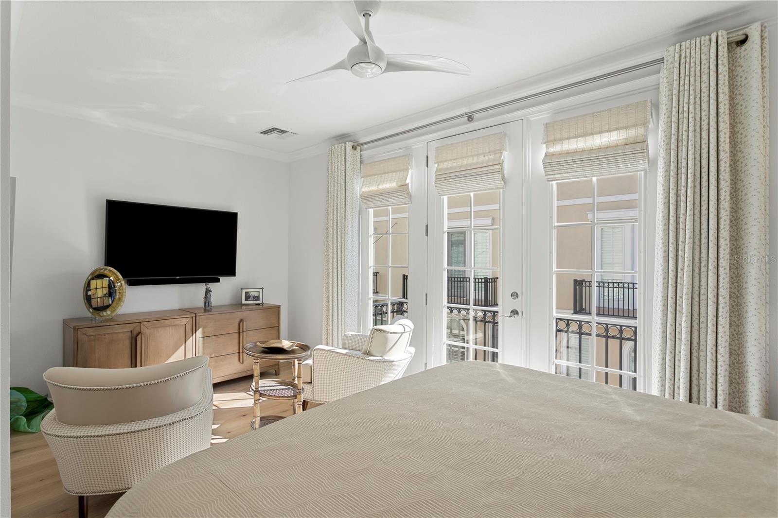 400 REGENT LANE N, St Petersburg, FL 33701