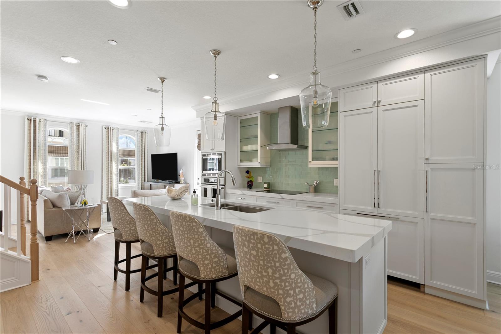 400 REGENT LANE N, St Petersburg, FL 33701