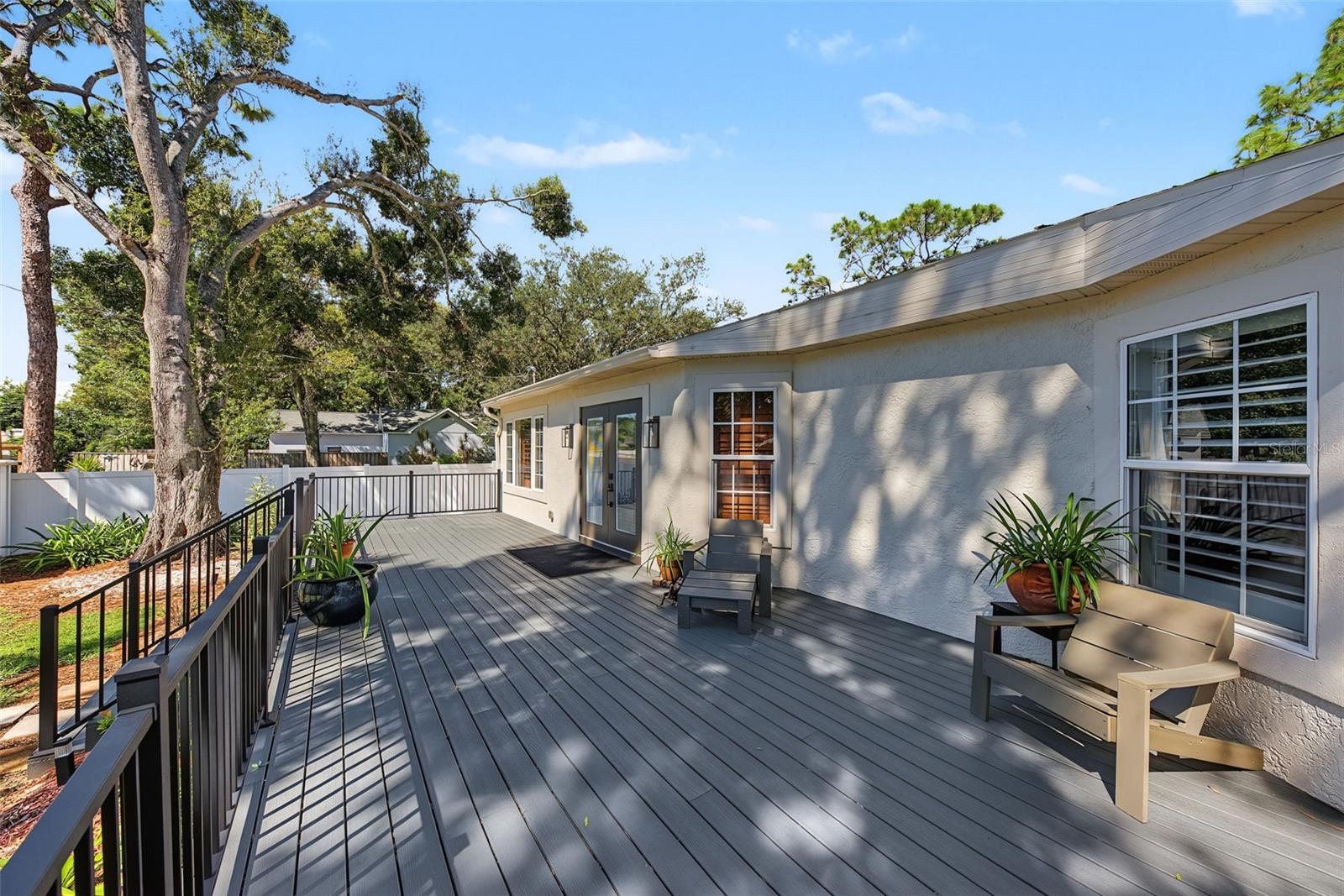 146 33RD AVENUE N, St Petersburg, FL 33704