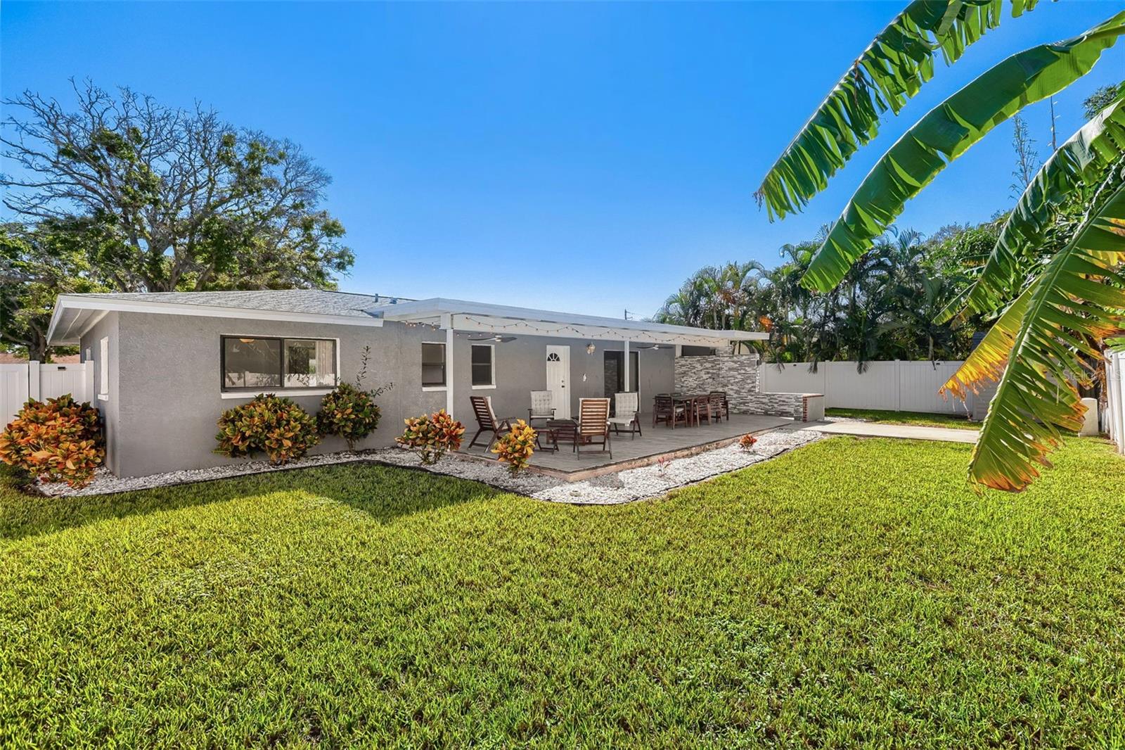 6053 28TH STREET S, St Petersburg, FL 33712