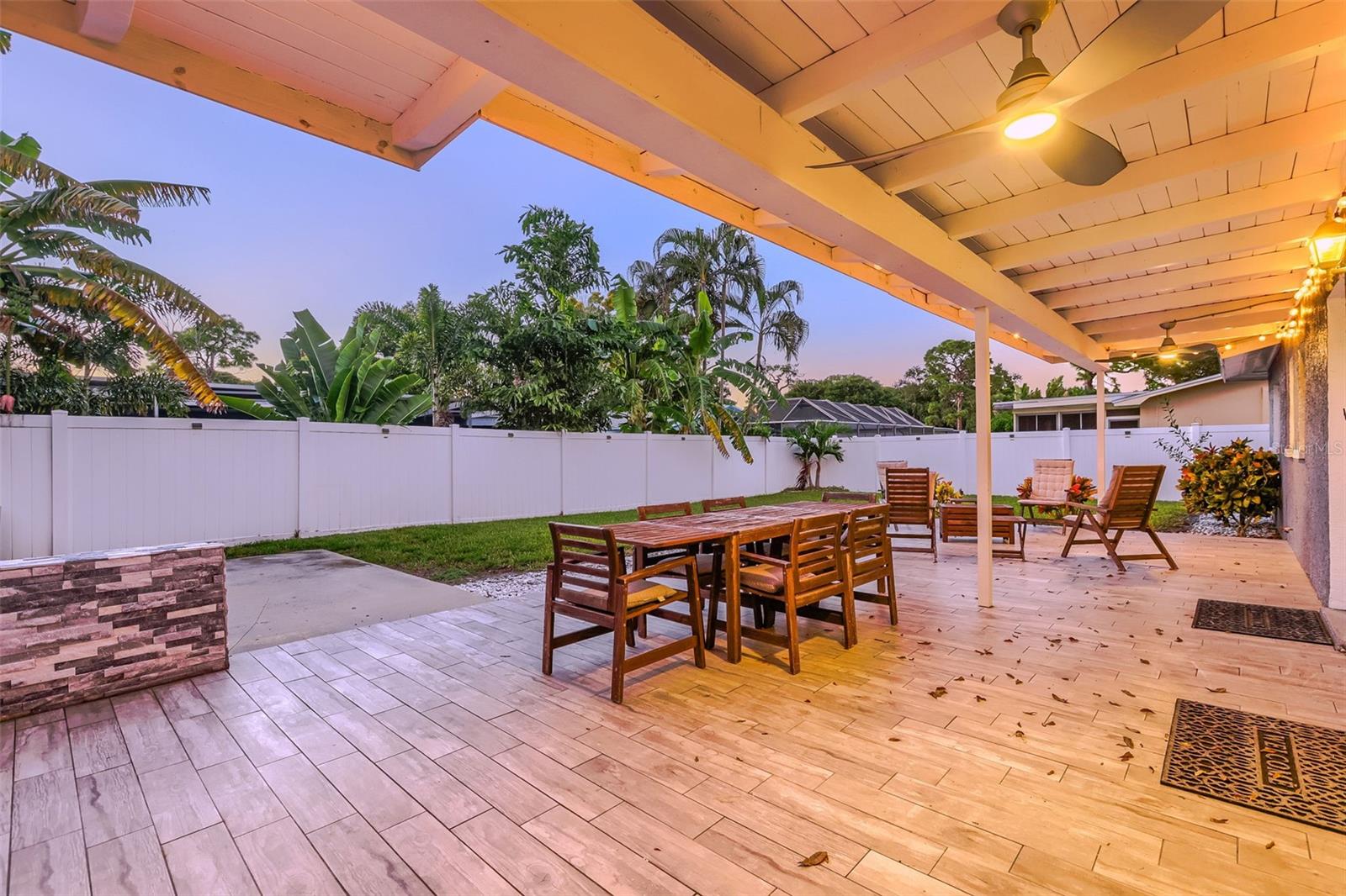 6053 28TH STREET S, St Petersburg, FL 33712
