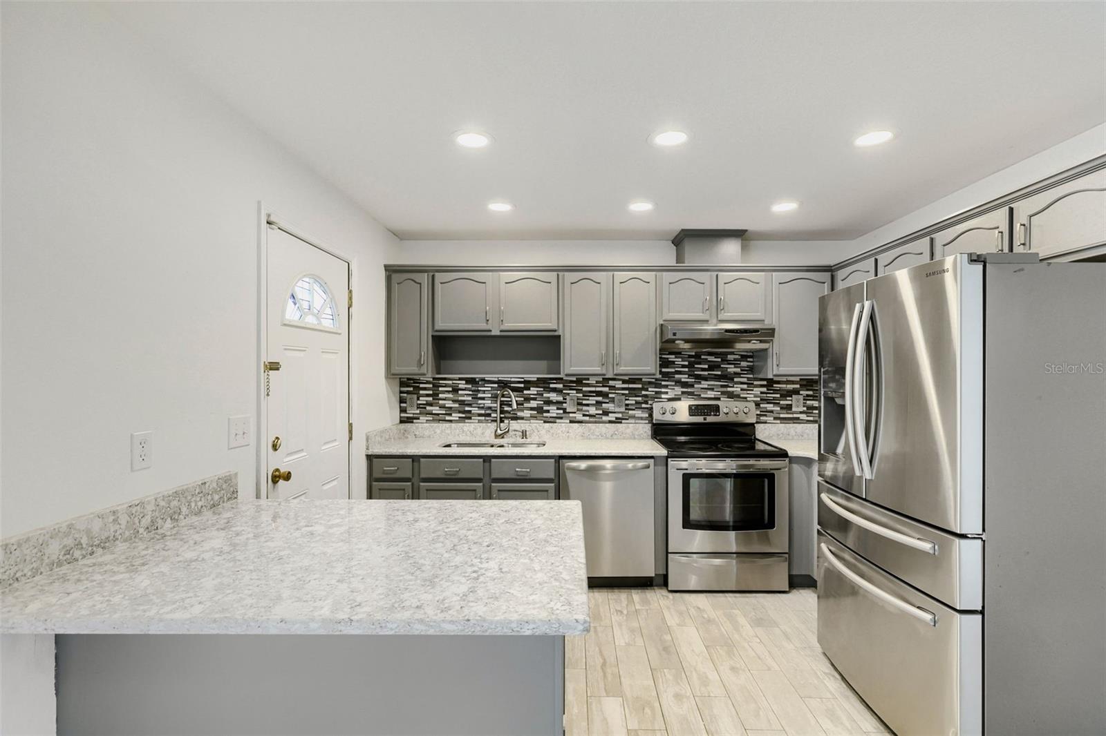 6053 28TH STREET S, St Petersburg, FL 33712