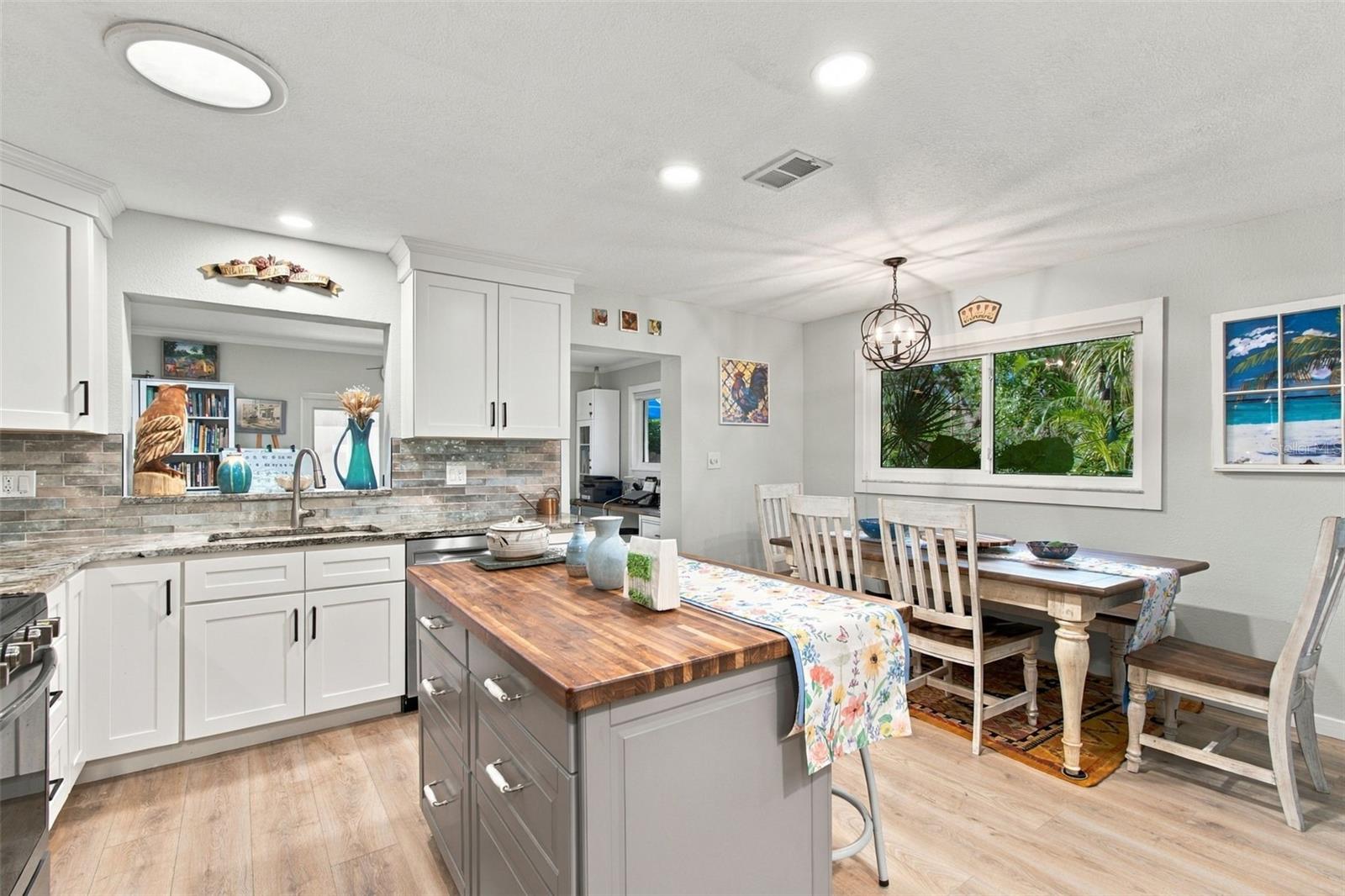395 GEORGIA AVENUE, Crystal Beach, FL 34681