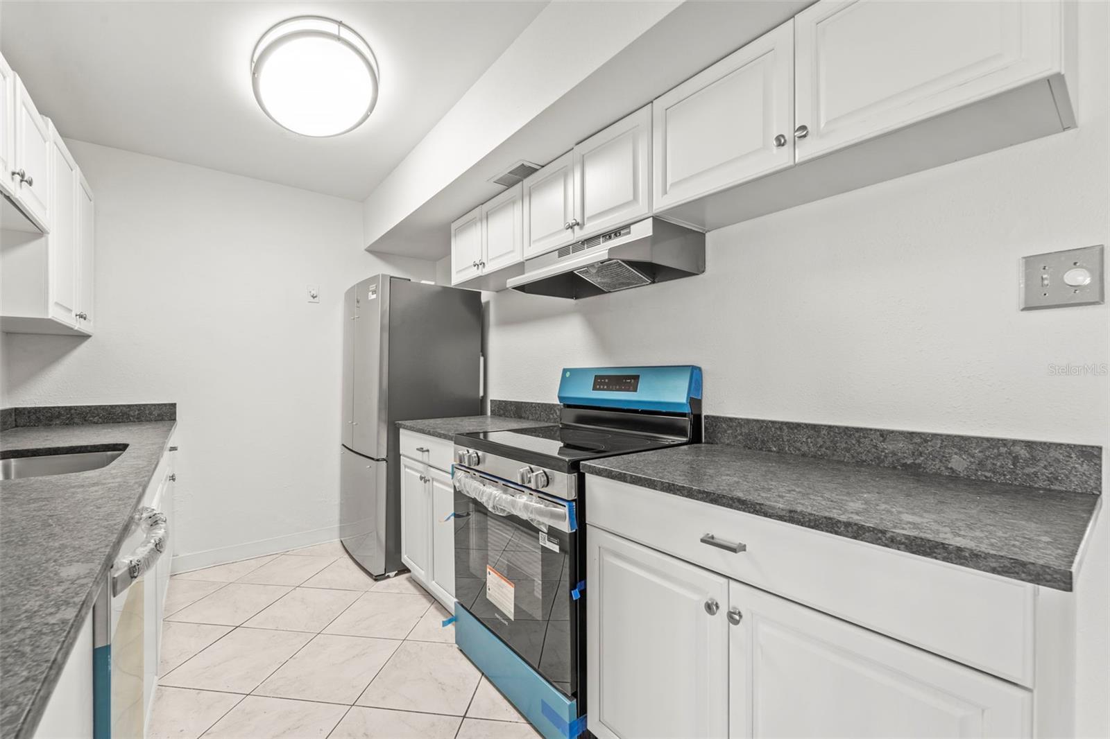 10355 PARADISE BOULEVARD, #403, Treasure Island, FL 33706