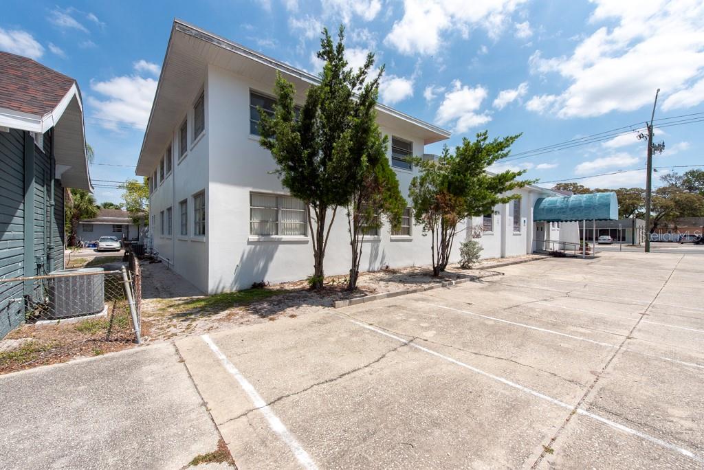 4608 N NEBRASKA AVENUE, Tampa, FL 33603