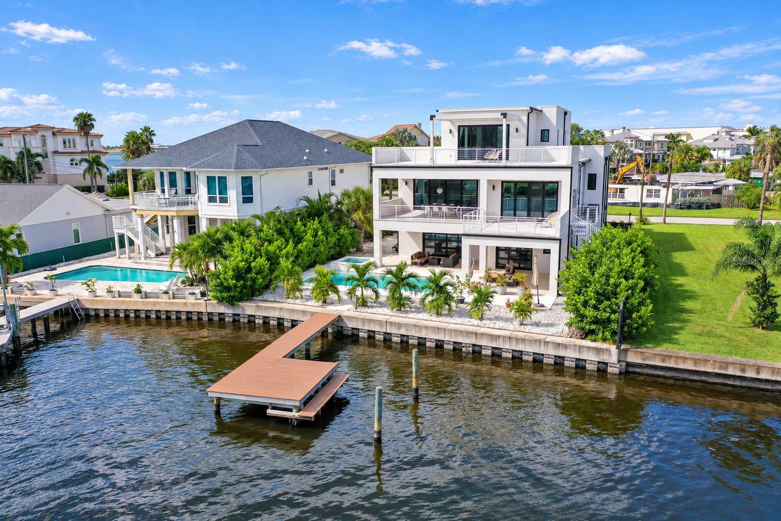 521 BAYWOOD DRIVE S, Dunedin, FL 34698
