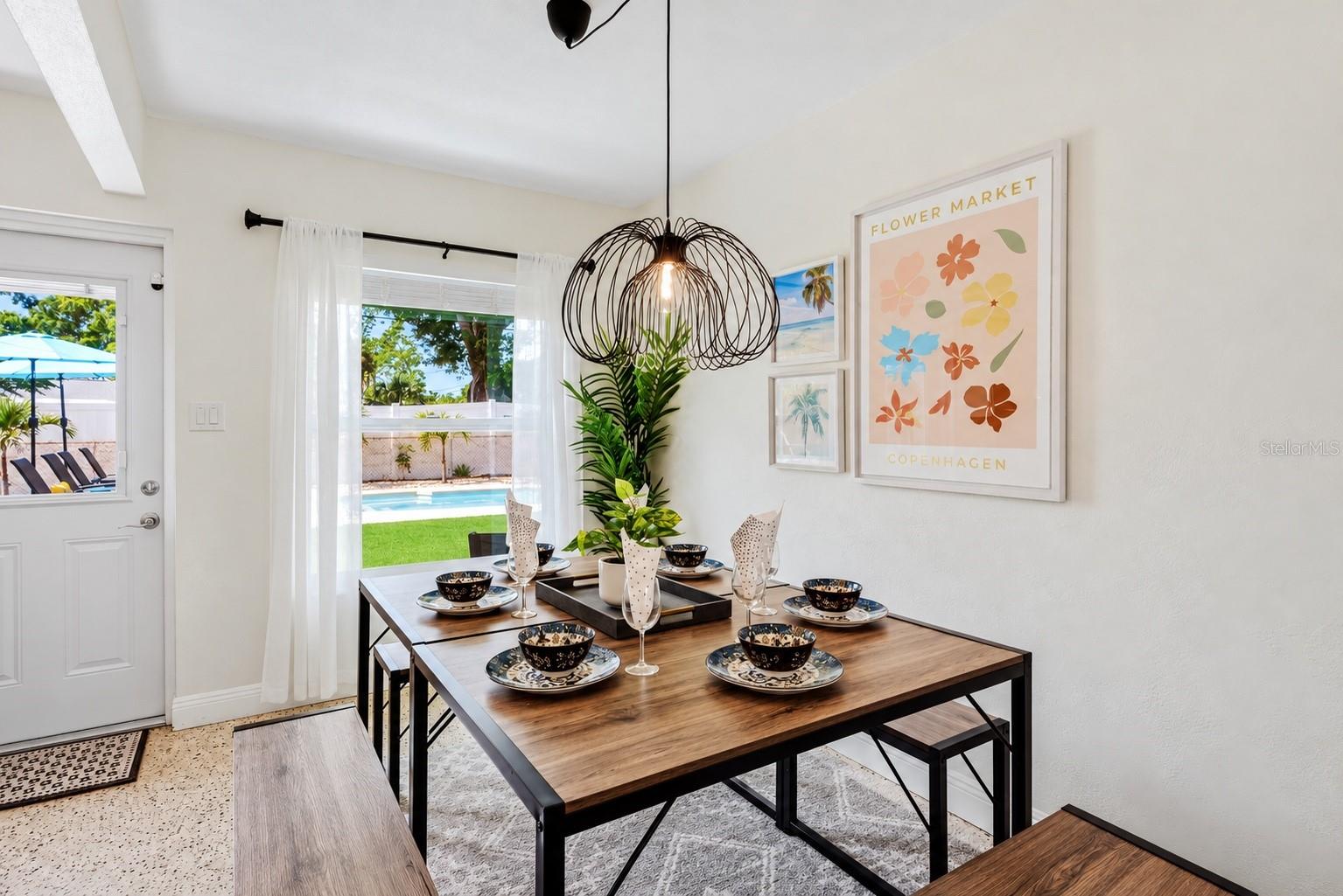 9948 51ST AVENUE N, St Petersburg, FL 33708