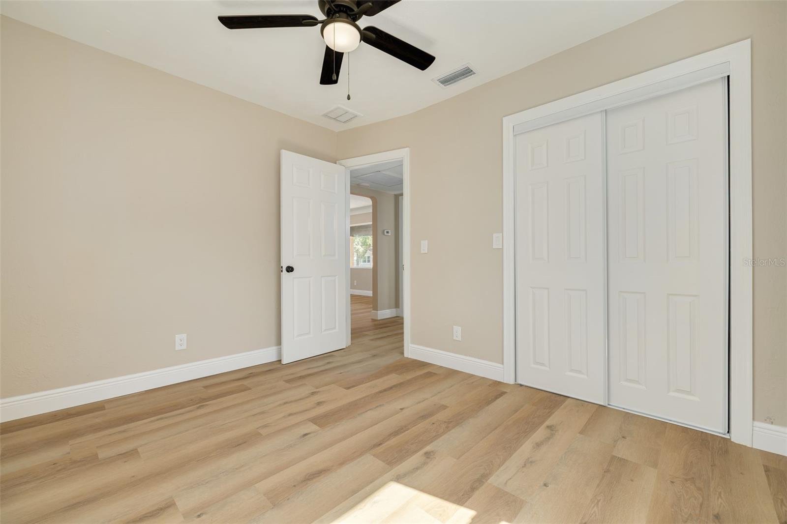 3138 YALE STREET N, St Petersburg, FL 33713