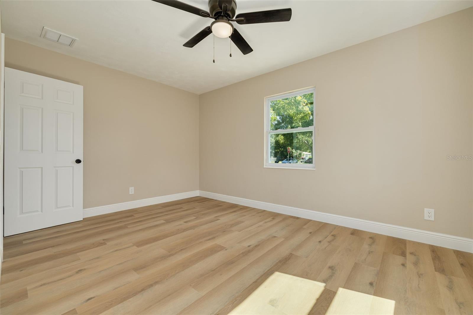 3138 YALE STREET N, St Petersburg, FL 33713