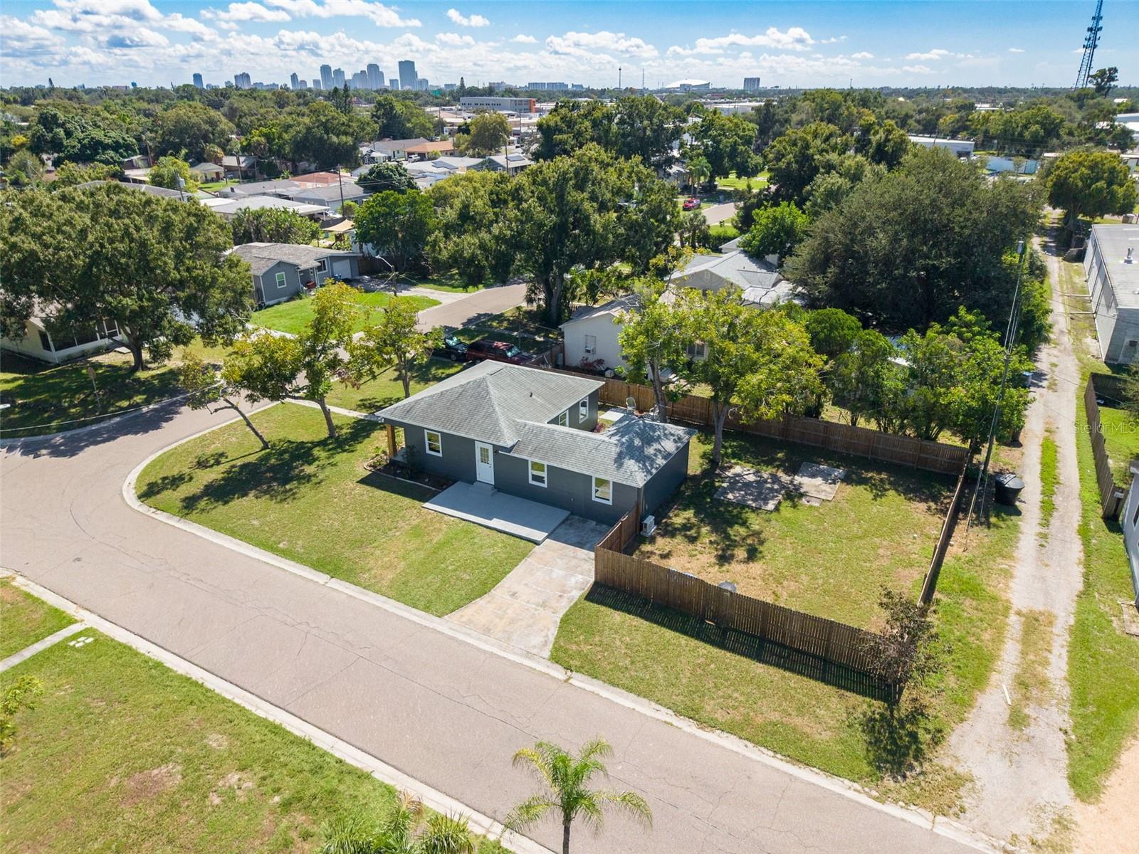 3138 YALE STREET N, St Petersburg, FL 33713