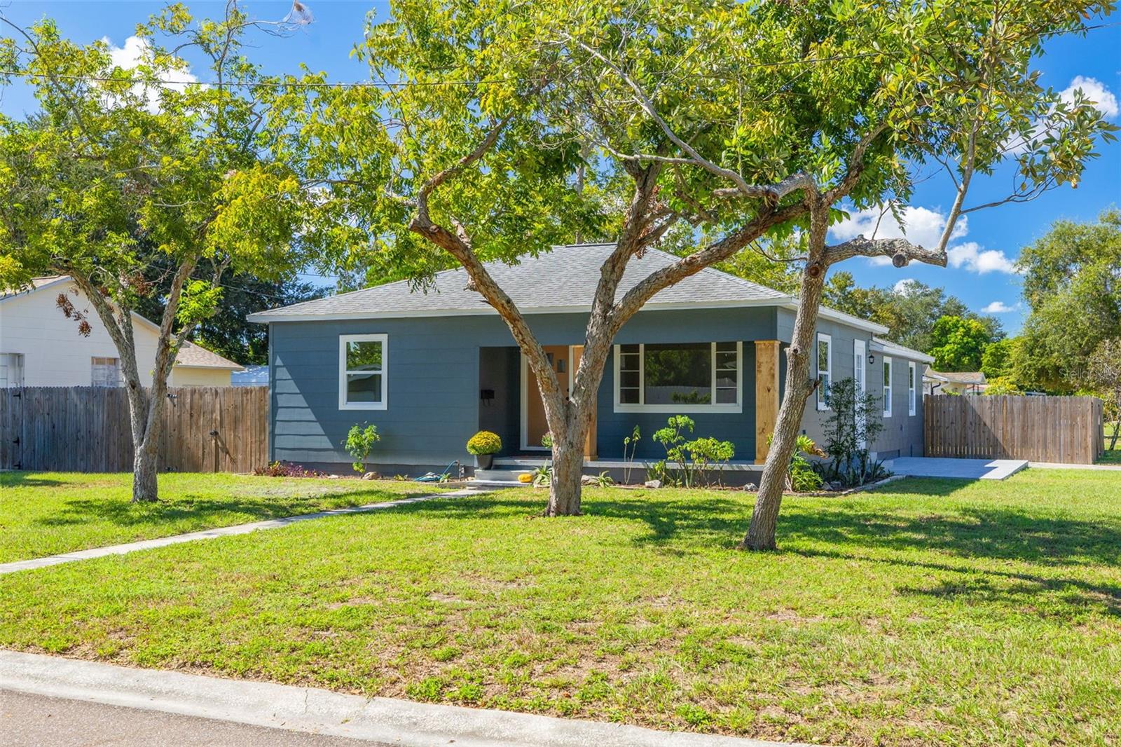 3138 YALE STREET N, St Petersburg, FL 33713