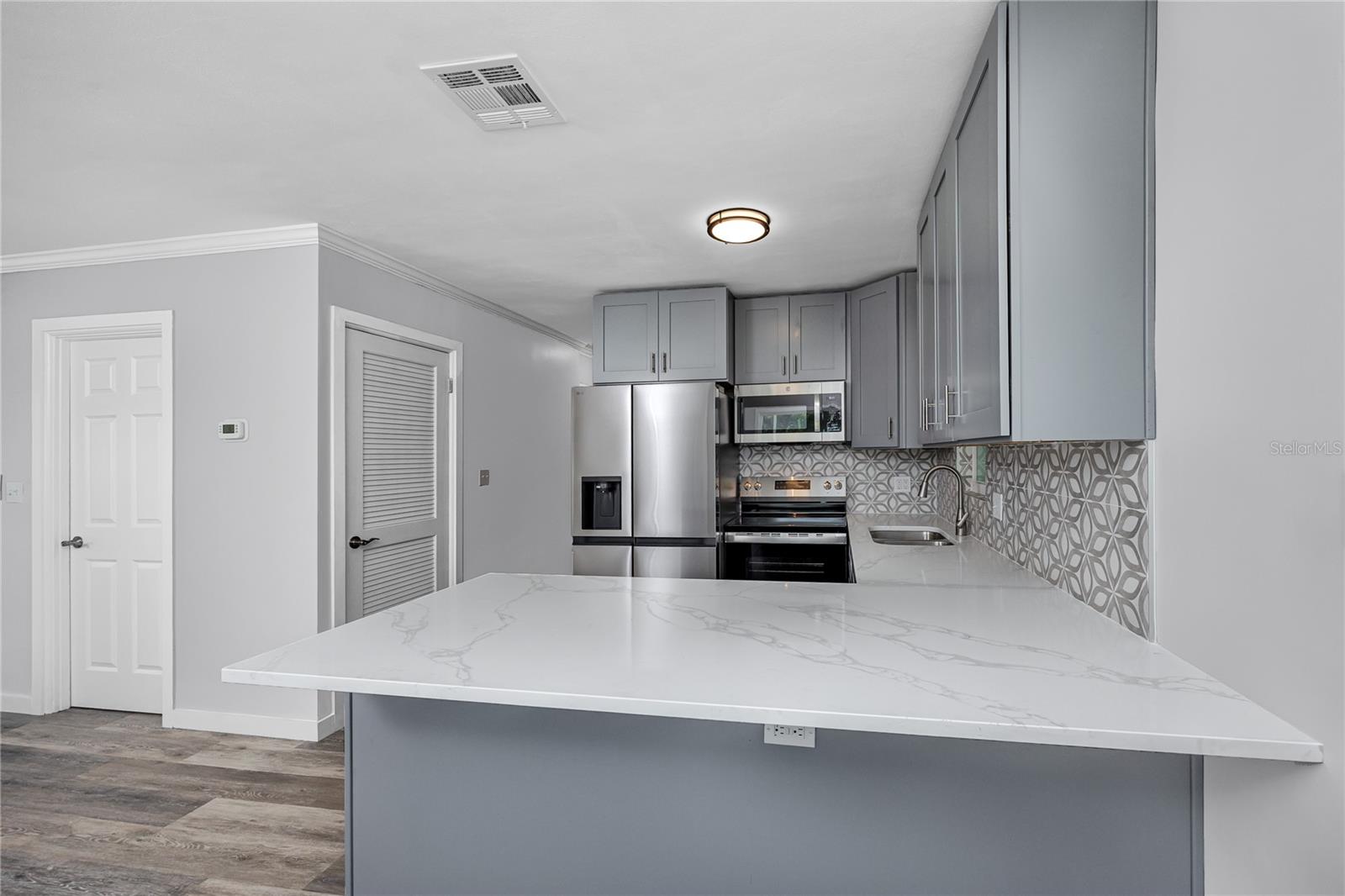 6542 GEM LANE, Seminole, FL 33772