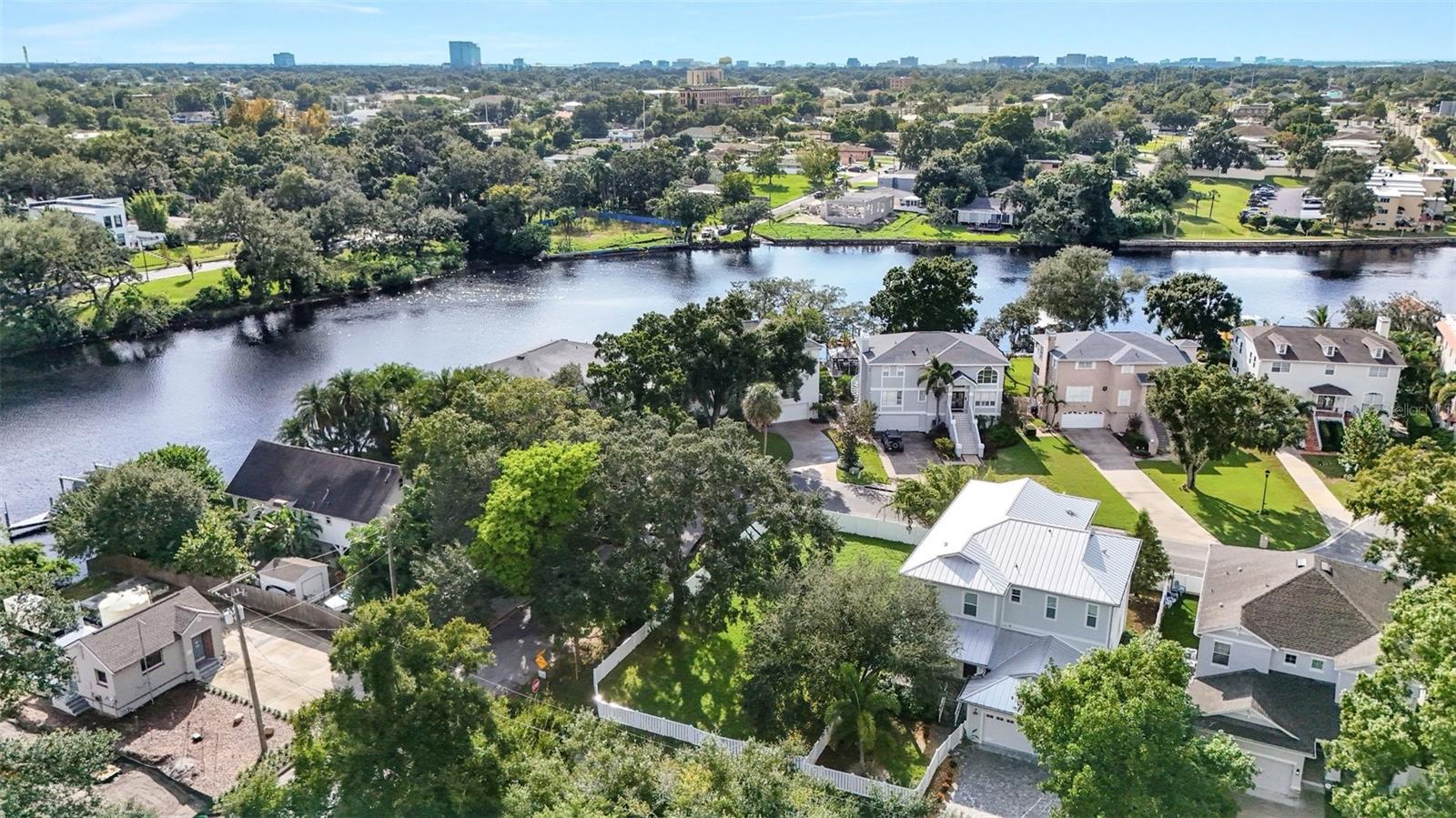 2902 N PERRY AVENUE, Tampa, FL 33602