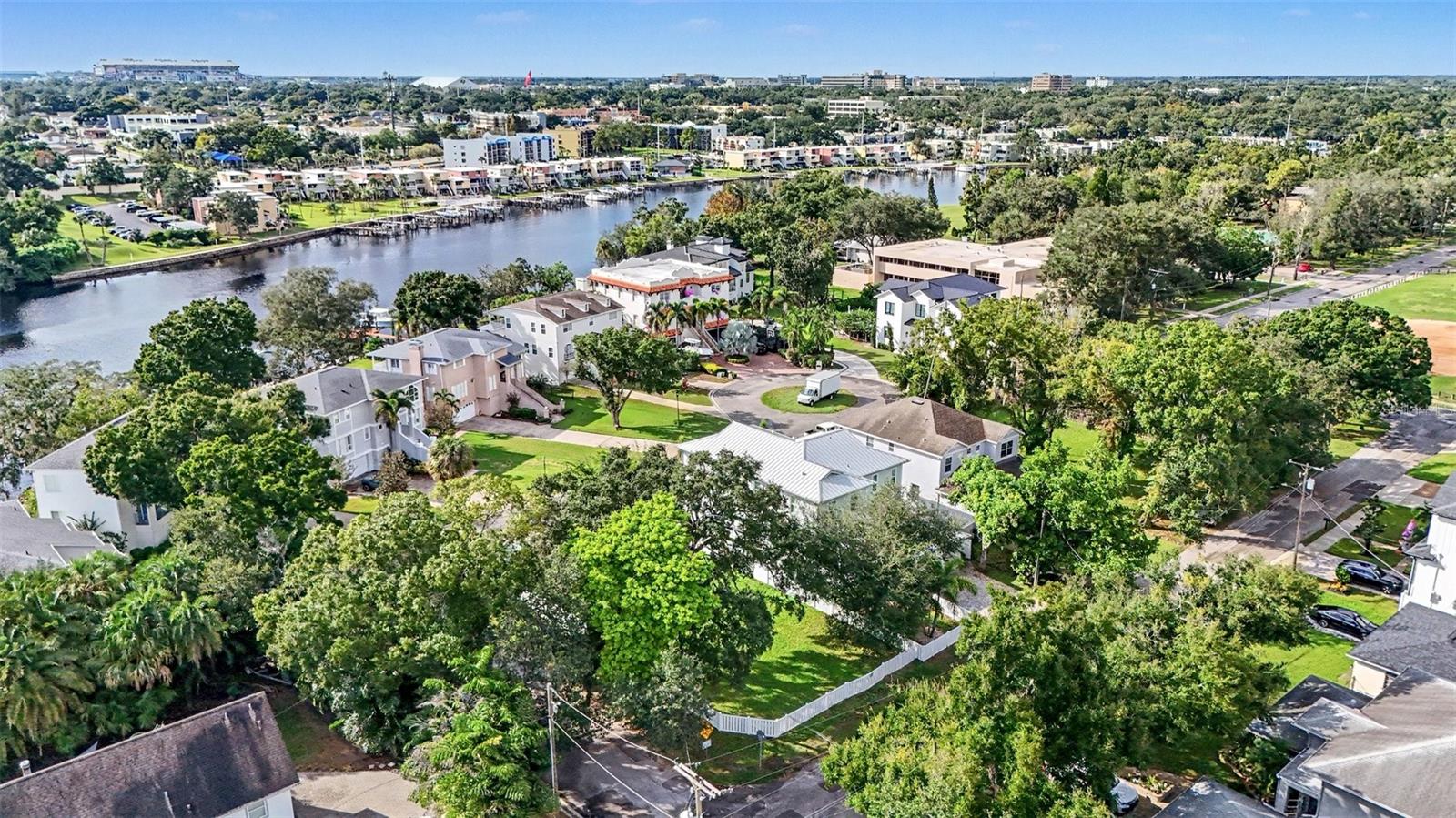 2902 N PERRY AVENUE, Tampa, FL 33602