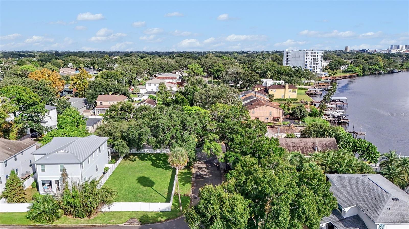 2902 N PERRY AVENUE, Tampa, FL 33602 2902 N PERRY AVENUE, Tampa, FL 33602