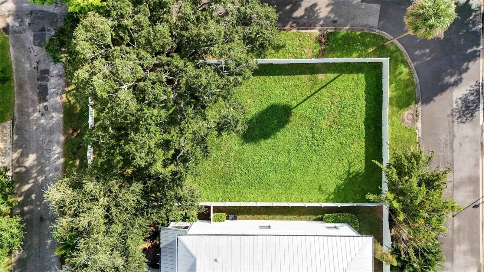 2902 N PERRY AVENUE, Tampa, FL 33602 2902 N PERRY AVENUE, Tampa, FL 33602