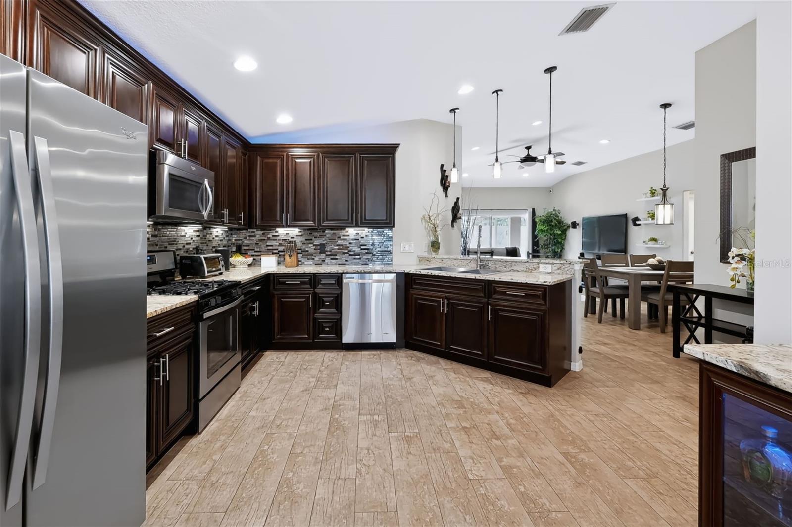 105 SAN LORENZO COURT, Bradenton, FL 34208