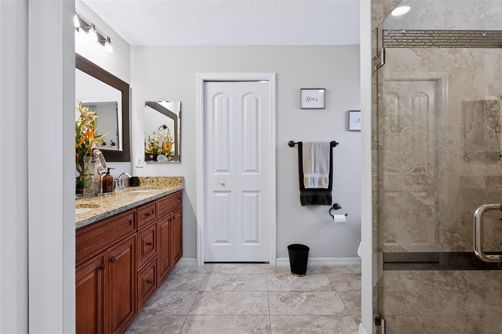 105 SAN LORENZO COURT, Bradenton, FL 34208