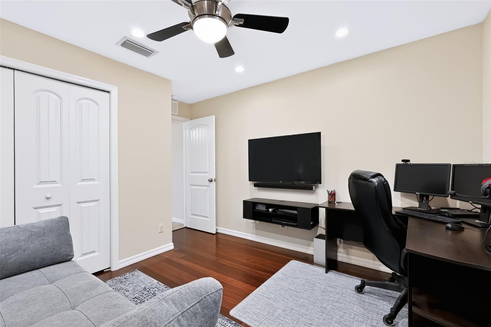 105 SAN LORENZO COURT, Bradenton, FL 34208