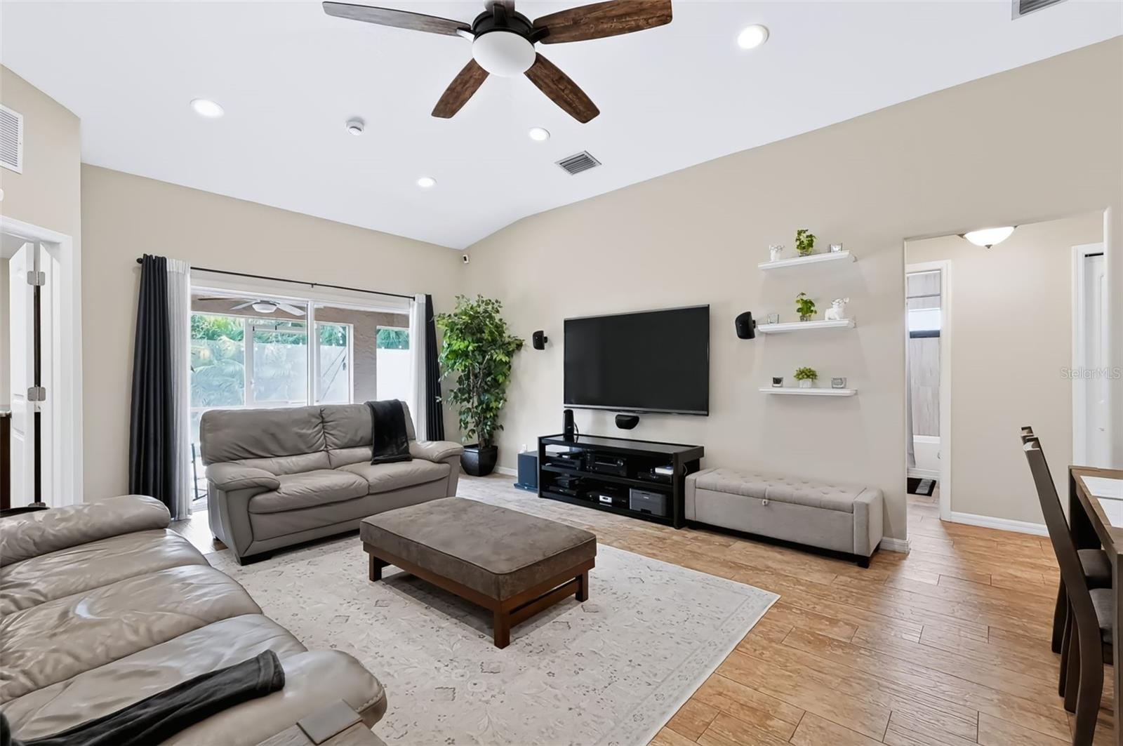105 SAN LORENZO COURT, Bradenton, FL 34208