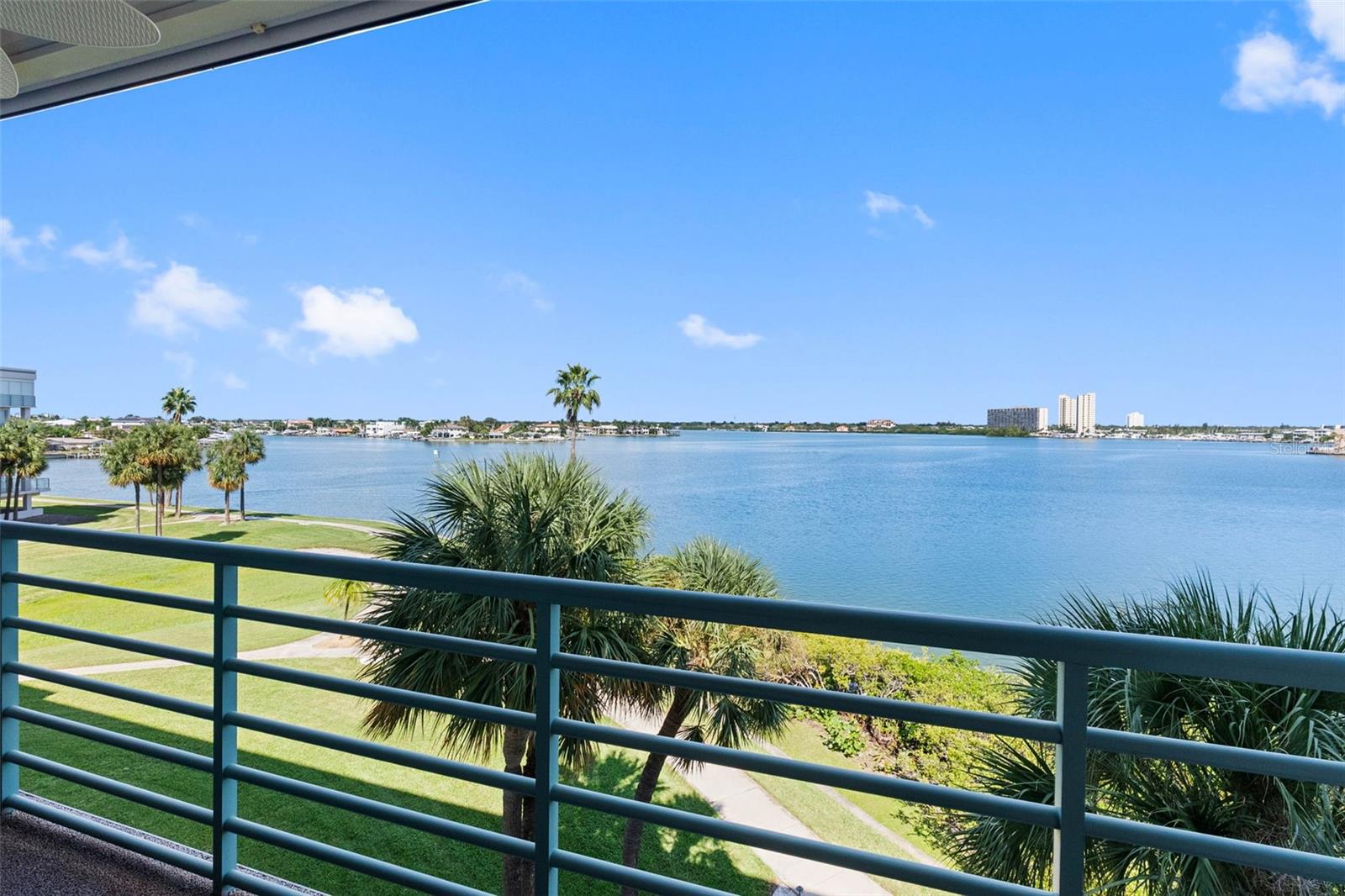 8021 SAILBOAT KEY BOULEVARD S, #304, St Petersburg, FL 33707