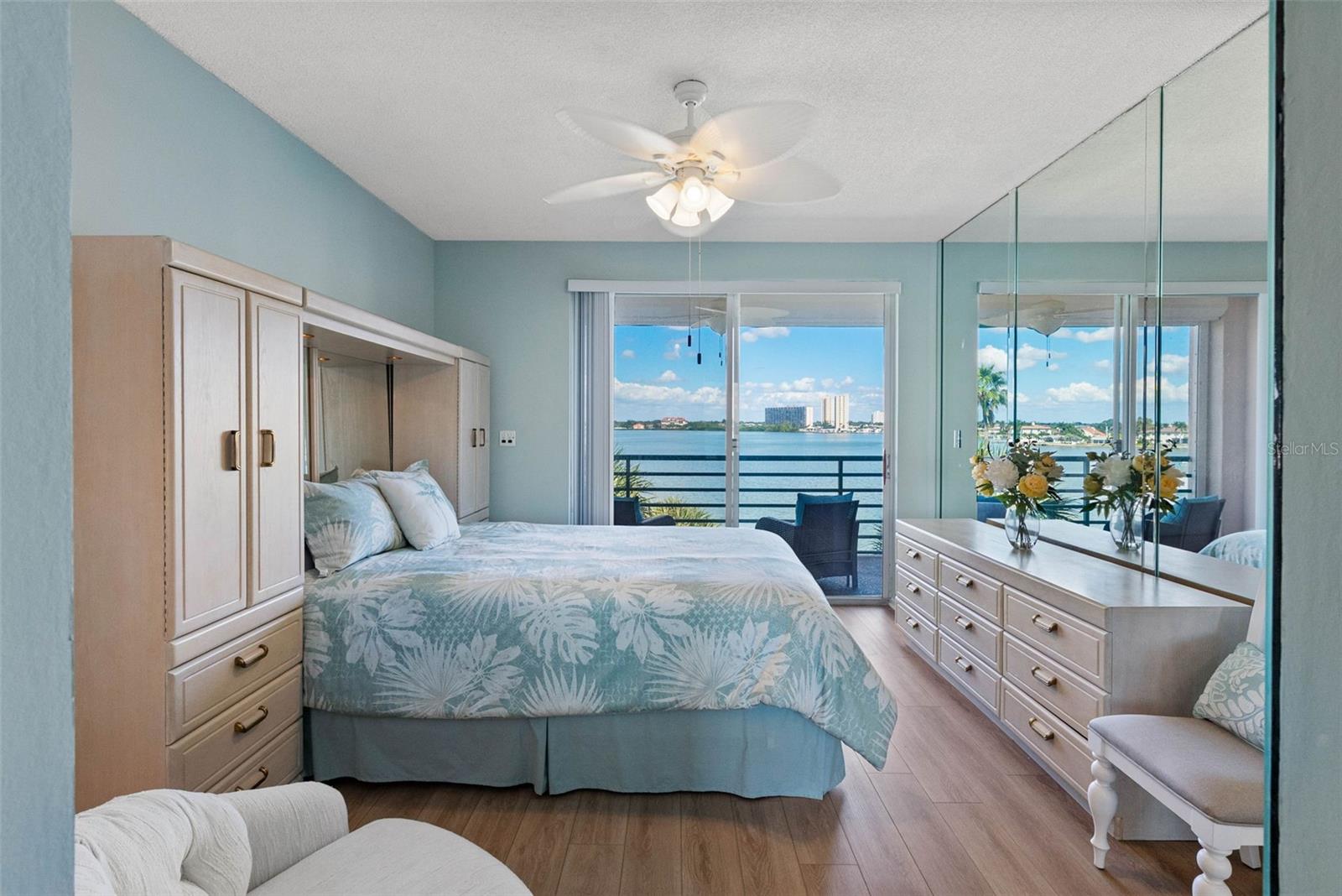 8021 SAILBOAT KEY BOULEVARD S, #304, St Petersburg, FL 33707