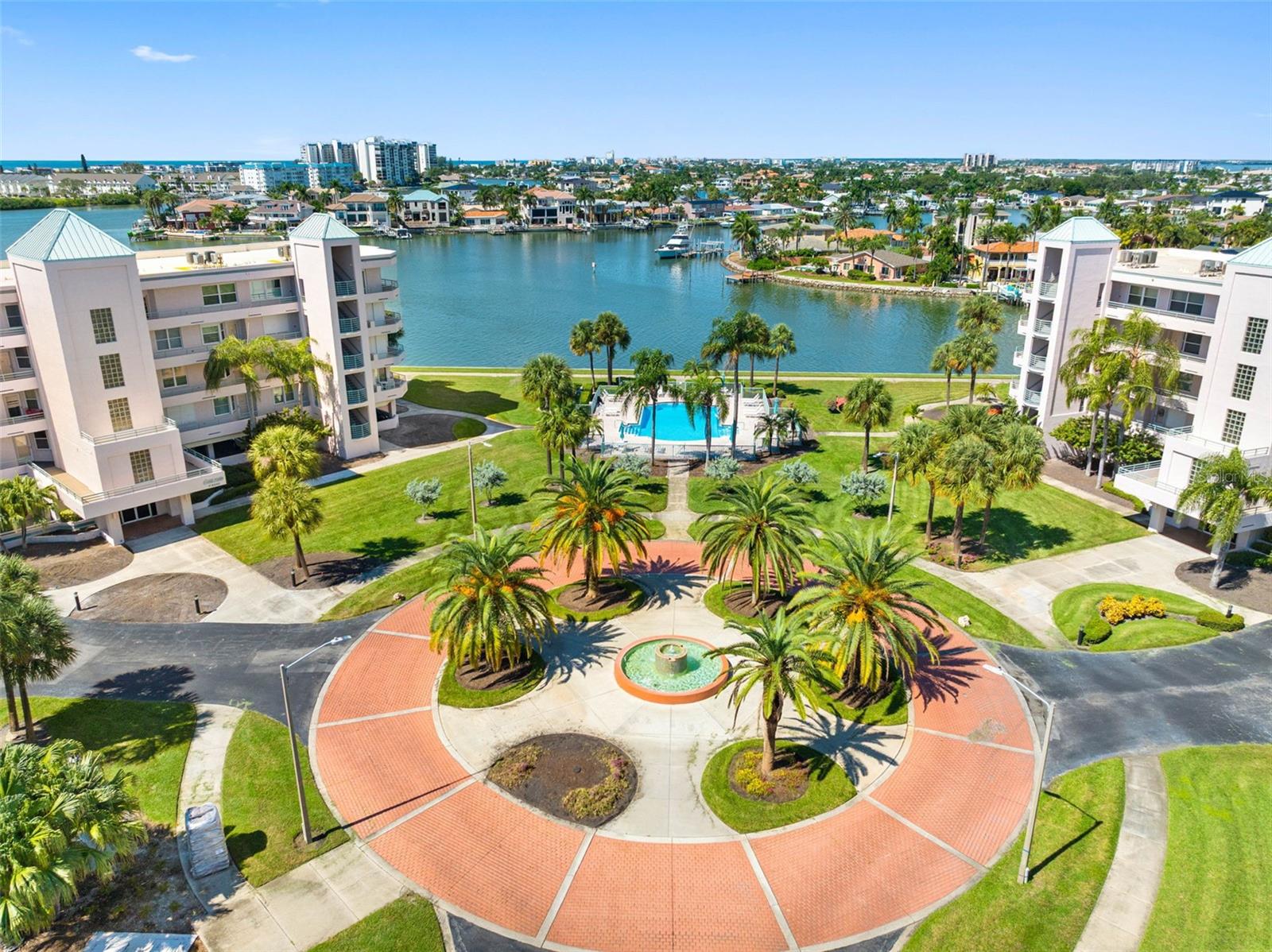 8021 SAILBOAT KEY BOULEVARD S, #304, St Petersburg, FL 33707
