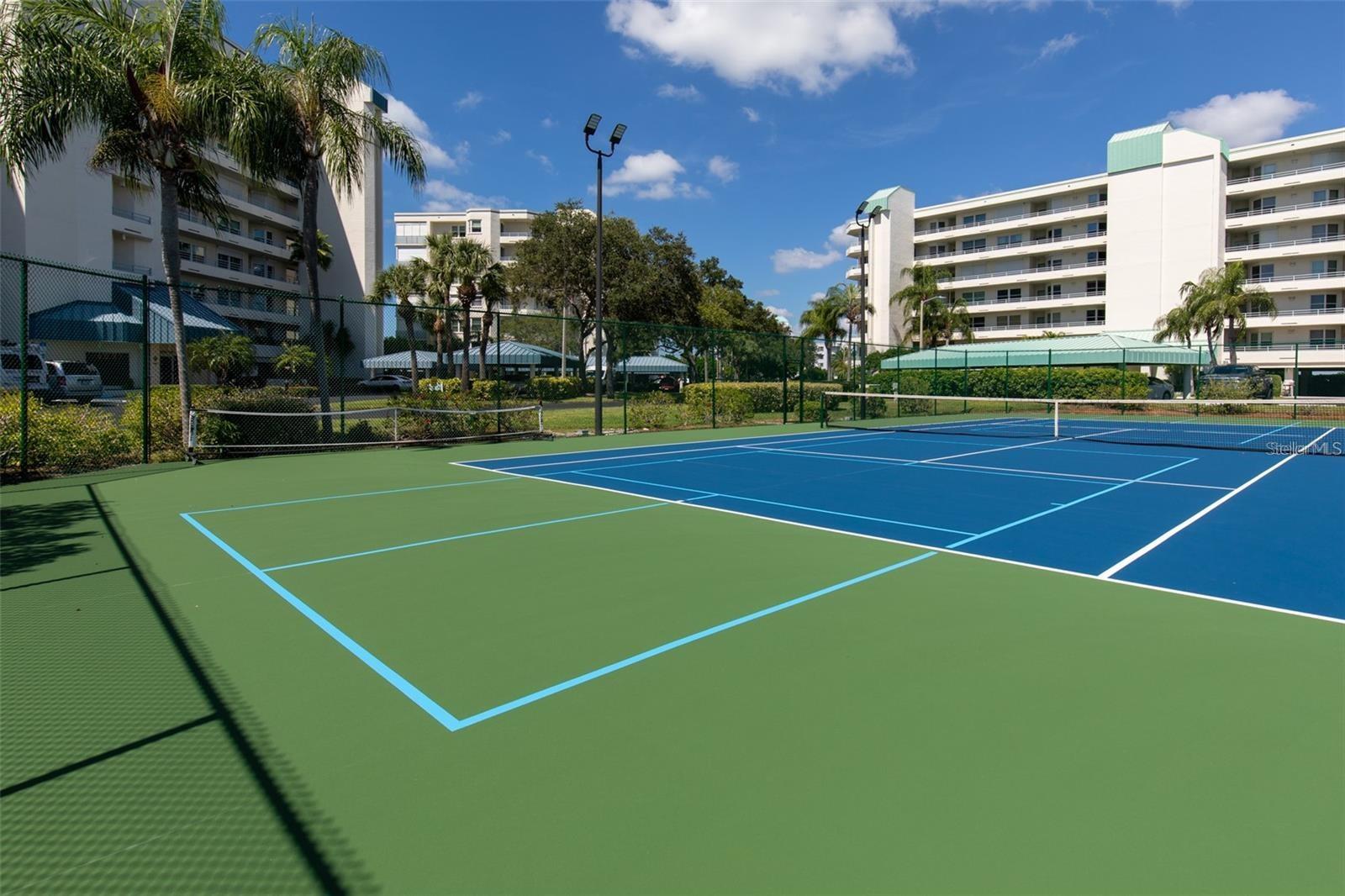 8021 SAILBOAT KEY BOULEVARD S, #304, St Petersburg, FL 33707