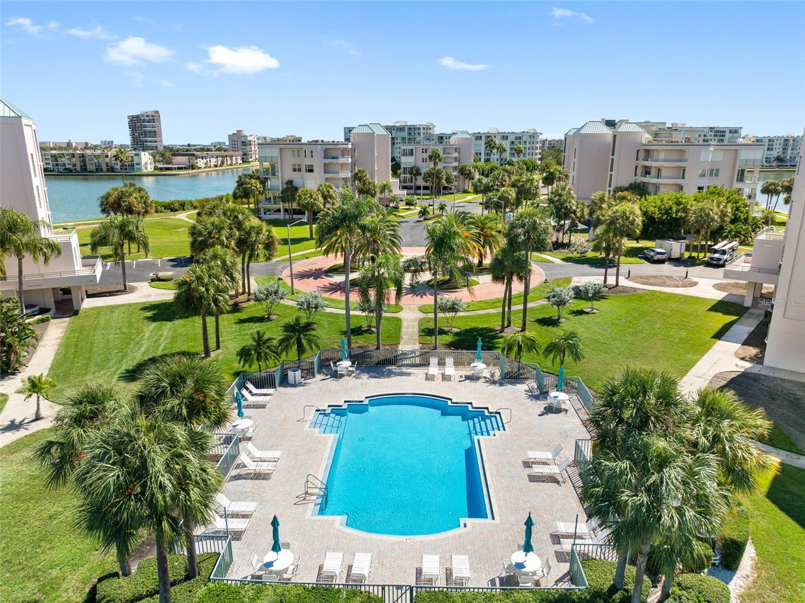 8021 SAILBOAT KEY BOULEVARD S, #304, St Petersburg, FL 33707