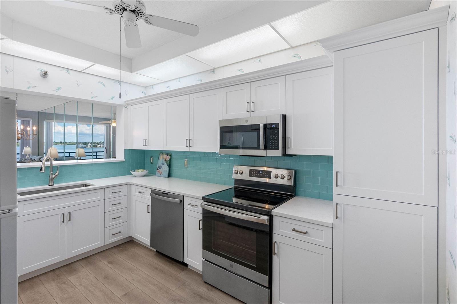 8021 SAILBOAT KEY BOULEVARD S, #304, St Petersburg, FL 33707