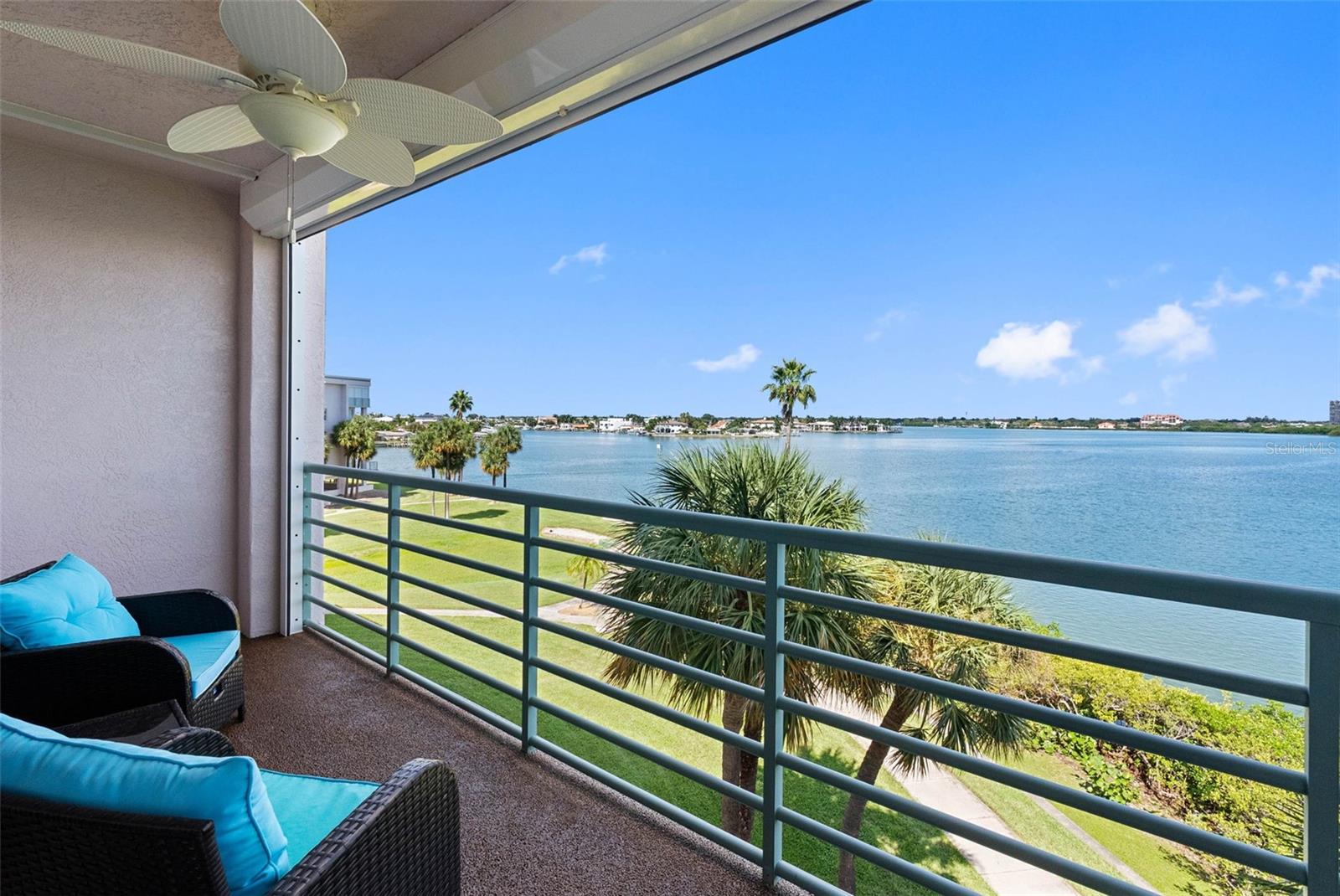 8021 SAILBOAT KEY BOULEVARD S, #304, St Petersburg, FL 33707