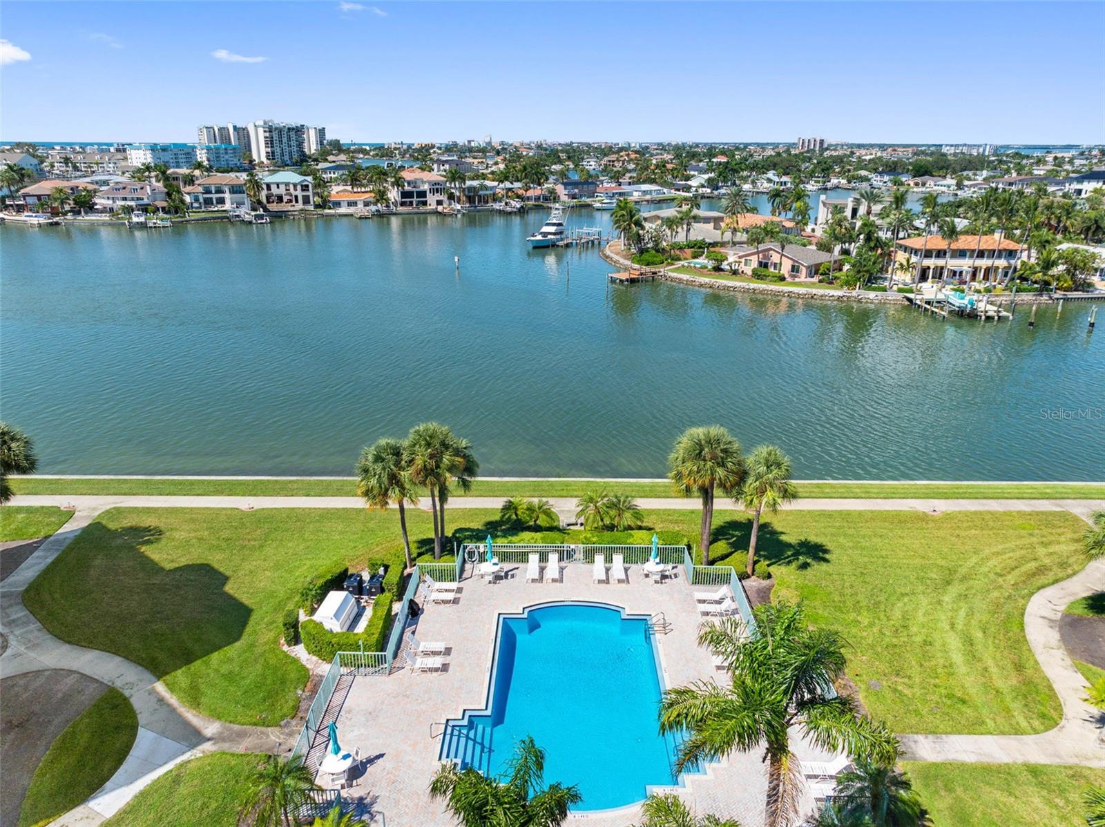 8021 SAILBOAT KEY BOULEVARD S, #304, St Petersburg, FL 33707