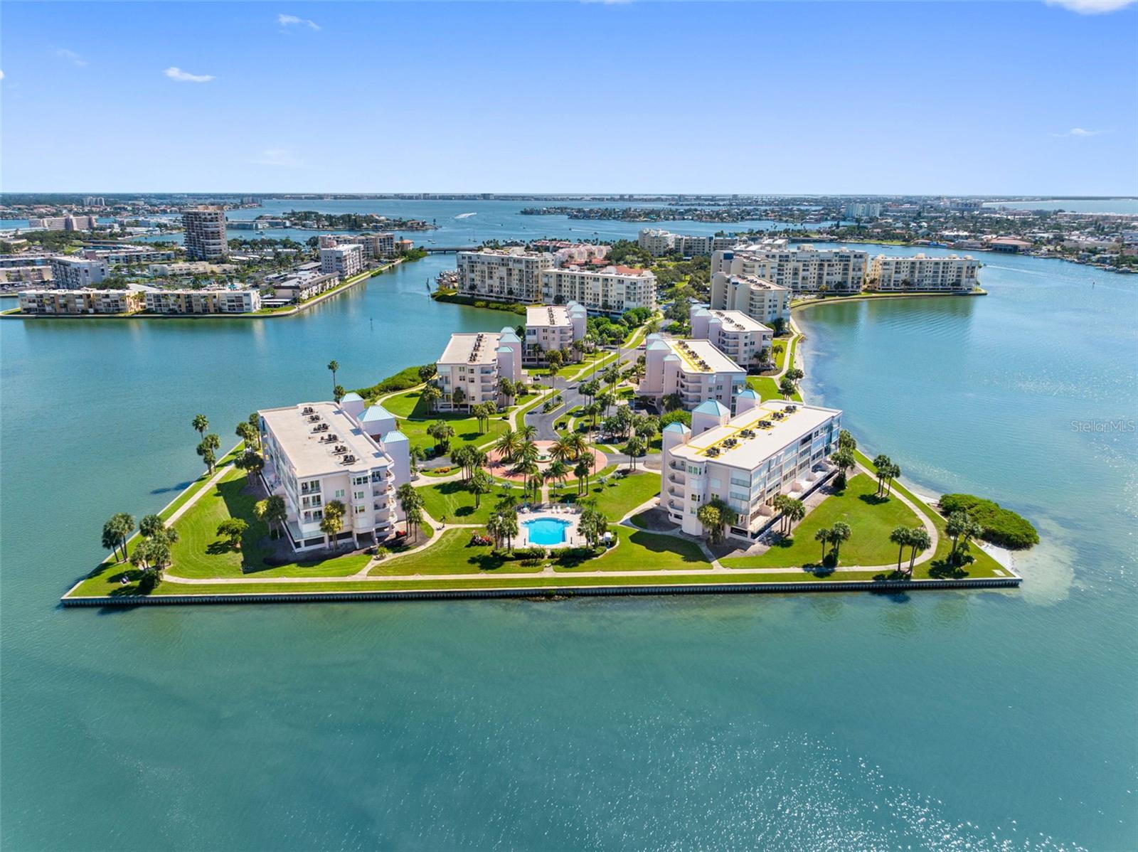 8021 SAILBOAT KEY BOULEVARD S, #304, St Petersburg, FL 33707