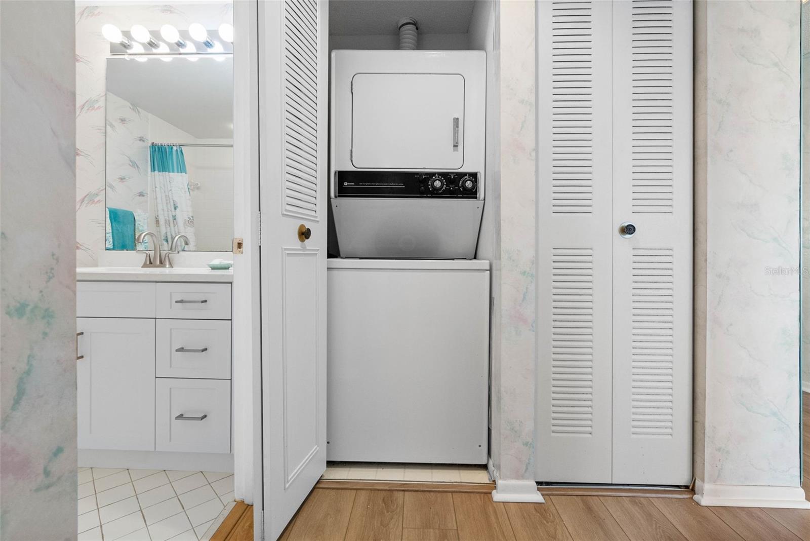 8021 SAILBOAT KEY BOULEVARD S, #304, St Petersburg, FL 33707