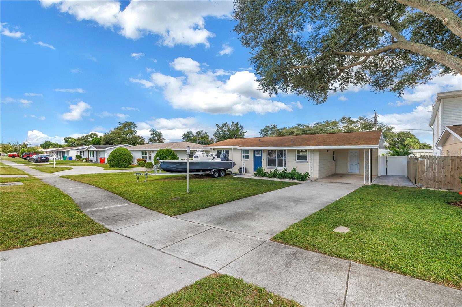 8001 RIDGE ROAD, Seminole, FL 33772