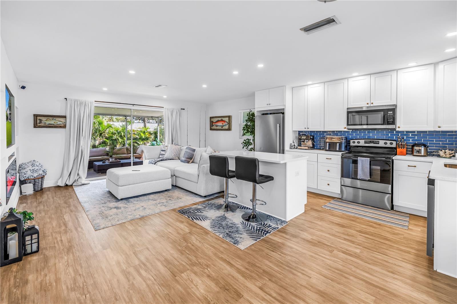 8001 RIDGE ROAD, Seminole, FL 33772