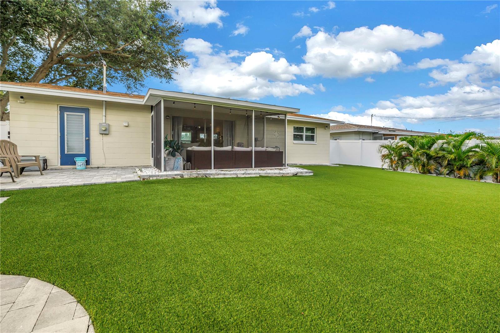 8001 RIDGE ROAD, Seminole, FL 33772