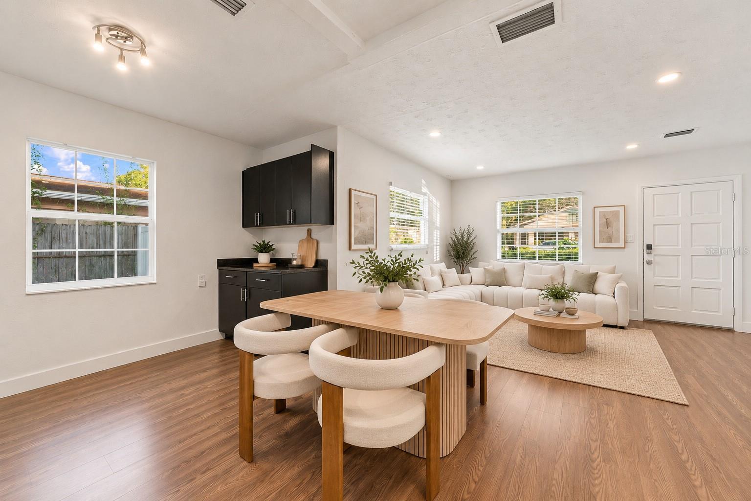 3606 W BAY TO BAY BOULEVARD, Tampa, FL 33629