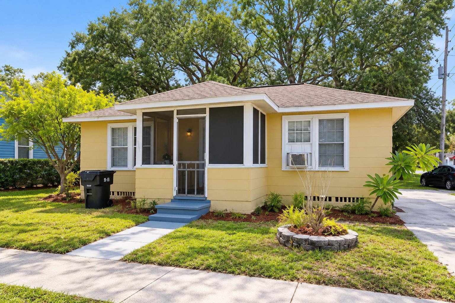 823 16TH AVENUE NW, #B, Largo, FL 33770 823 16TH AVENUE NW, #B, Largo, FL 33770