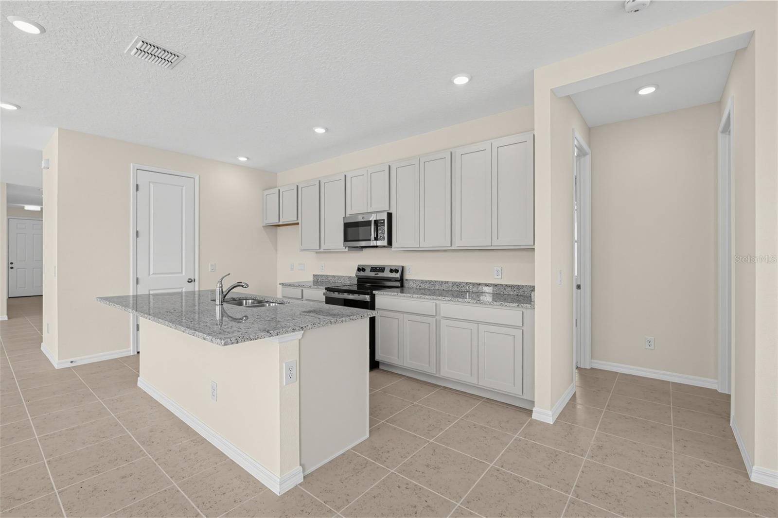 2677 BROADWING STREET, Kissimmee, FL 34746