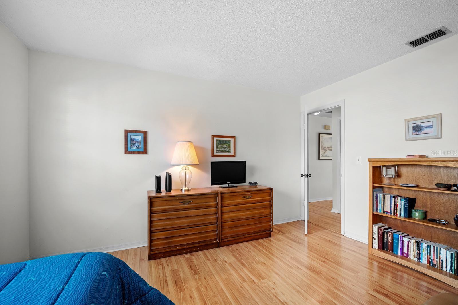 1906 CANTERBURY LANE, #32, Sun City Center, FL 33573