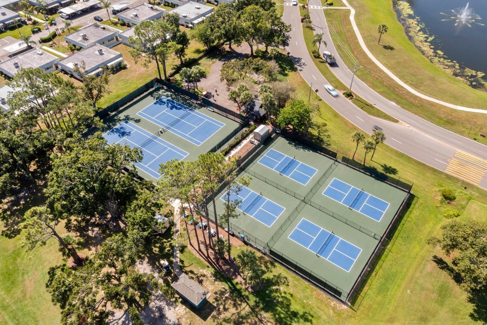 1906 CANTERBURY LANE, #32, Sun City Center, FL 33573