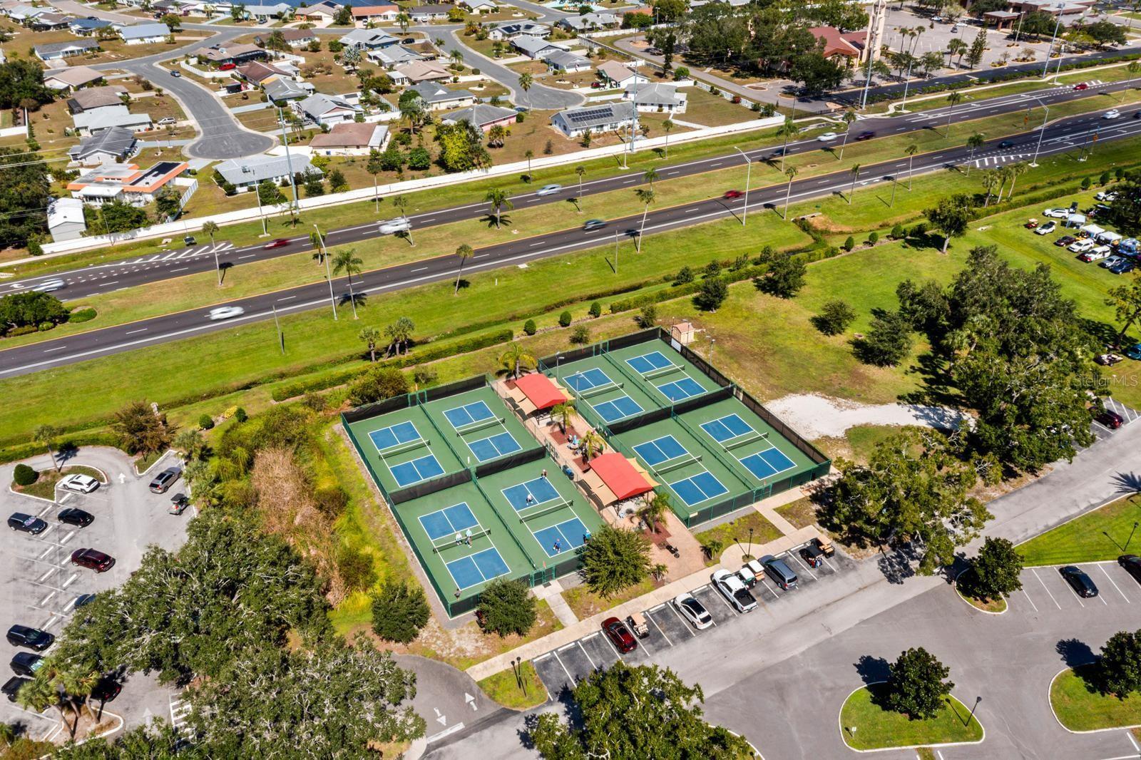 1906 CANTERBURY LANE, #32, Sun City Center, FL 33573