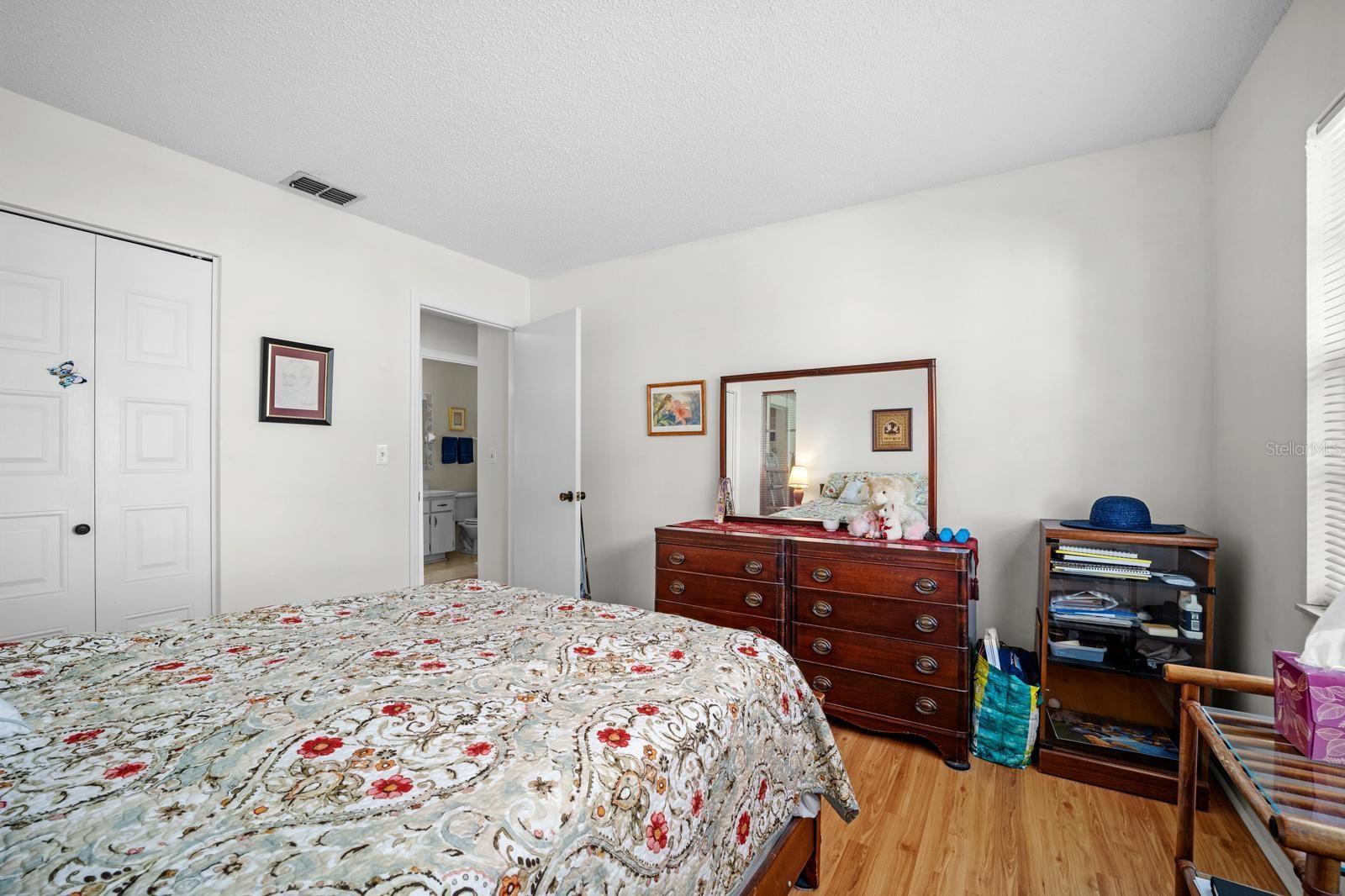 1906 CANTERBURY LANE, #32, Sun City Center, FL 33573
