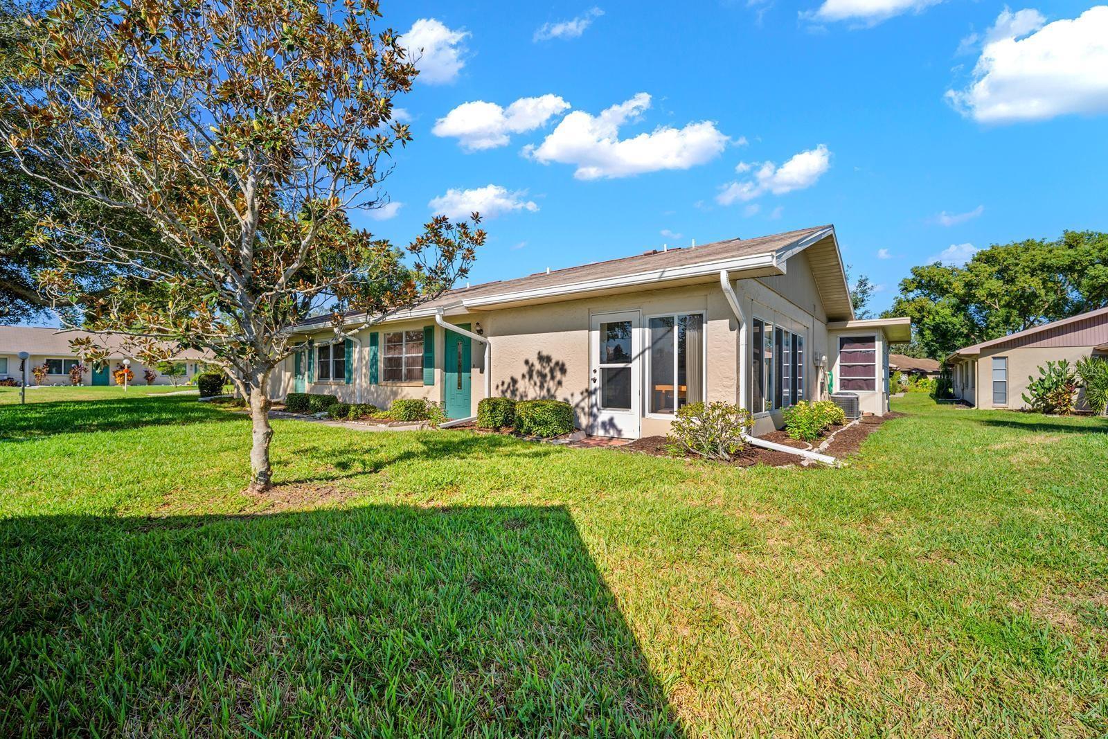 1906 CANTERBURY LANE, #32, Sun City Center, FL 33573