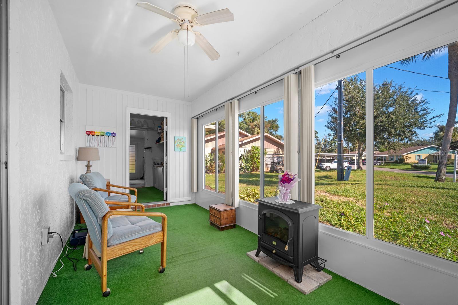 1906 CANTERBURY LANE, #32, Sun City Center, FL 33573