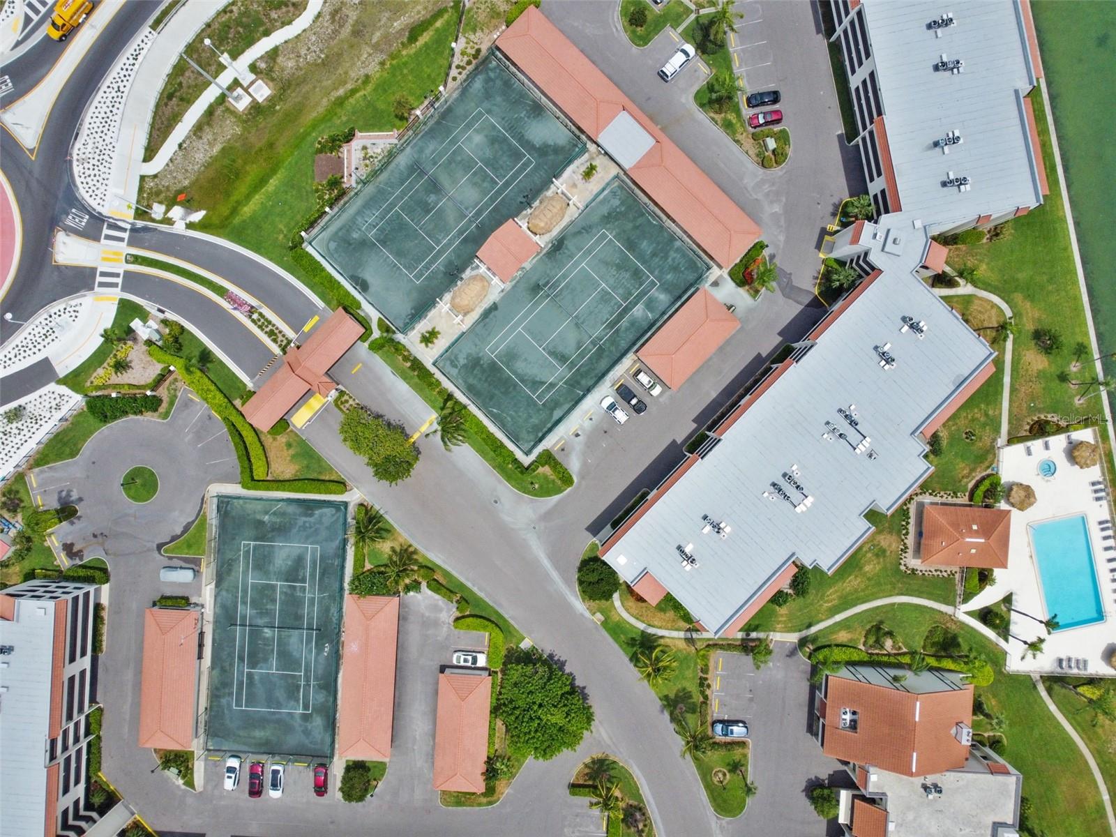 Har-Tru Tennis courts