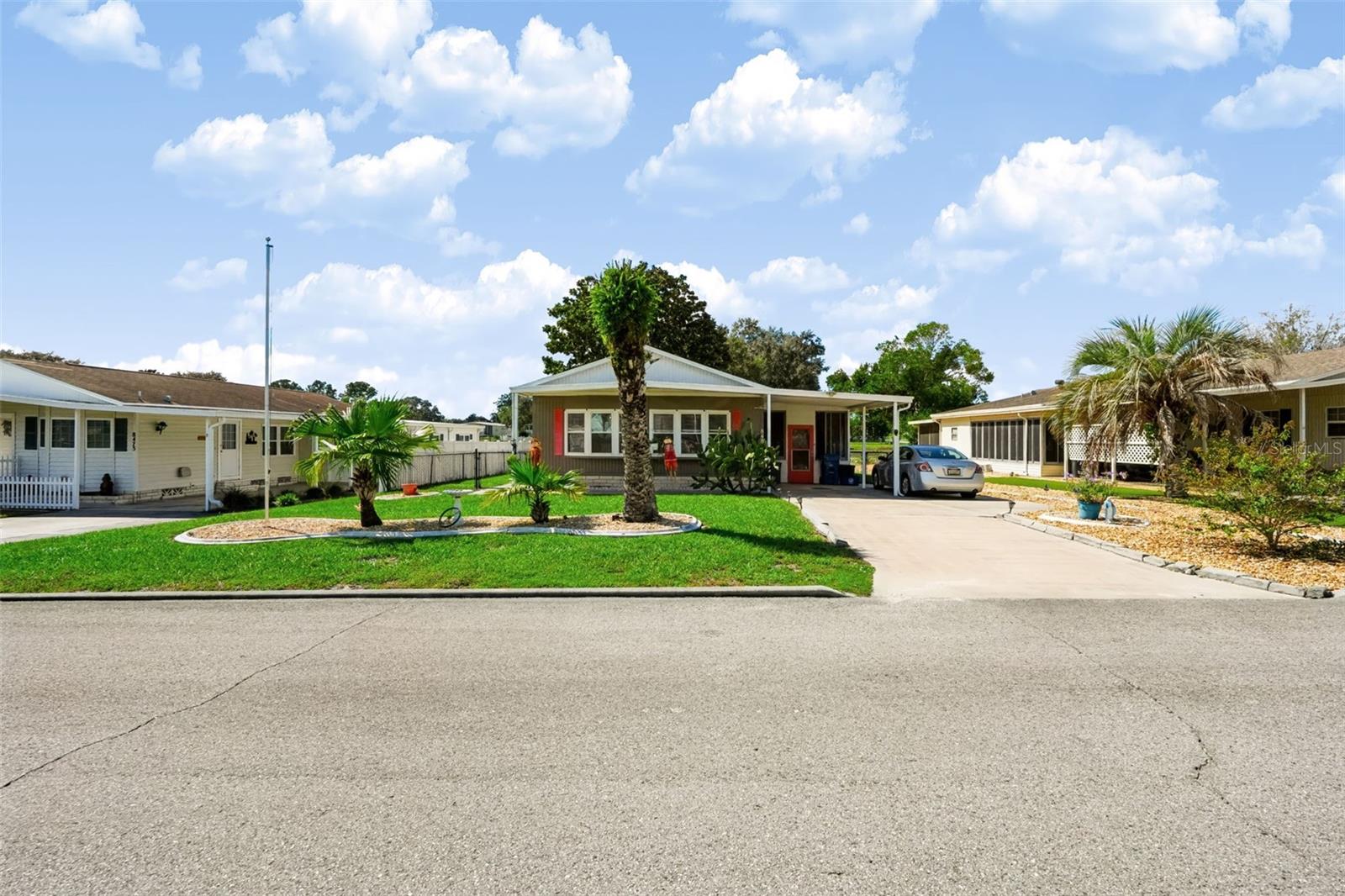 8481 DICKENS AVENUE, Brooksville, FL 34613