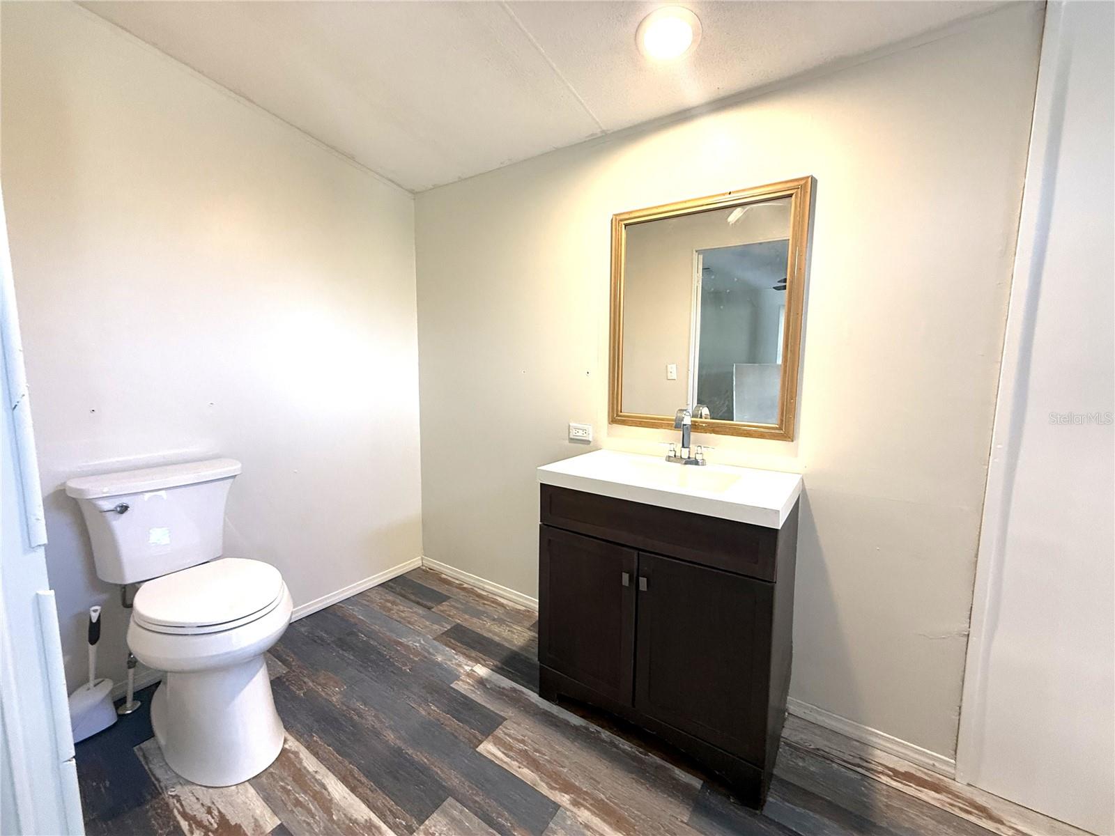 Owners bathroom
